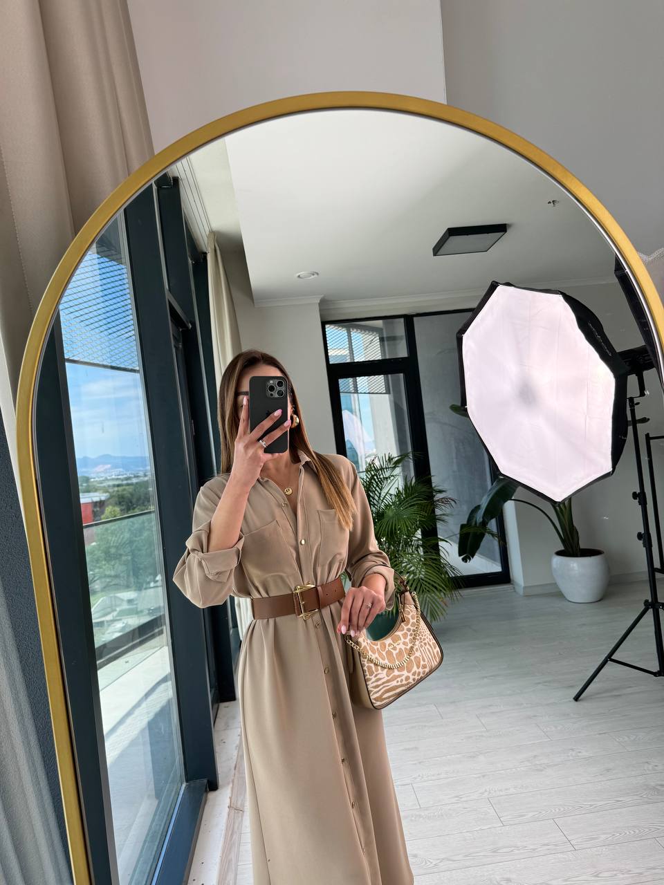 Açık%20Vizon%20Kemerli%20Düğmeli%20Krep%20Kumaş%20Gömlek%20Elbise
