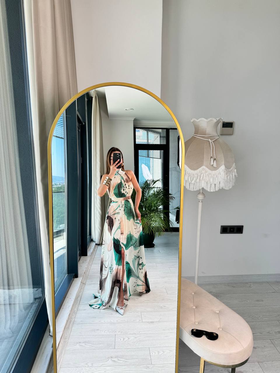Şifon%20Desenli%20Astarlı%20Halter%20Yaka%20Elbise
