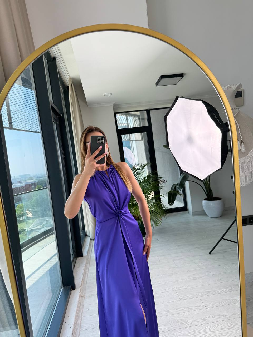 Tasarım%20Mor%20İpek%20Saten%20Yırtmaç%20Detaylı%20Elbise