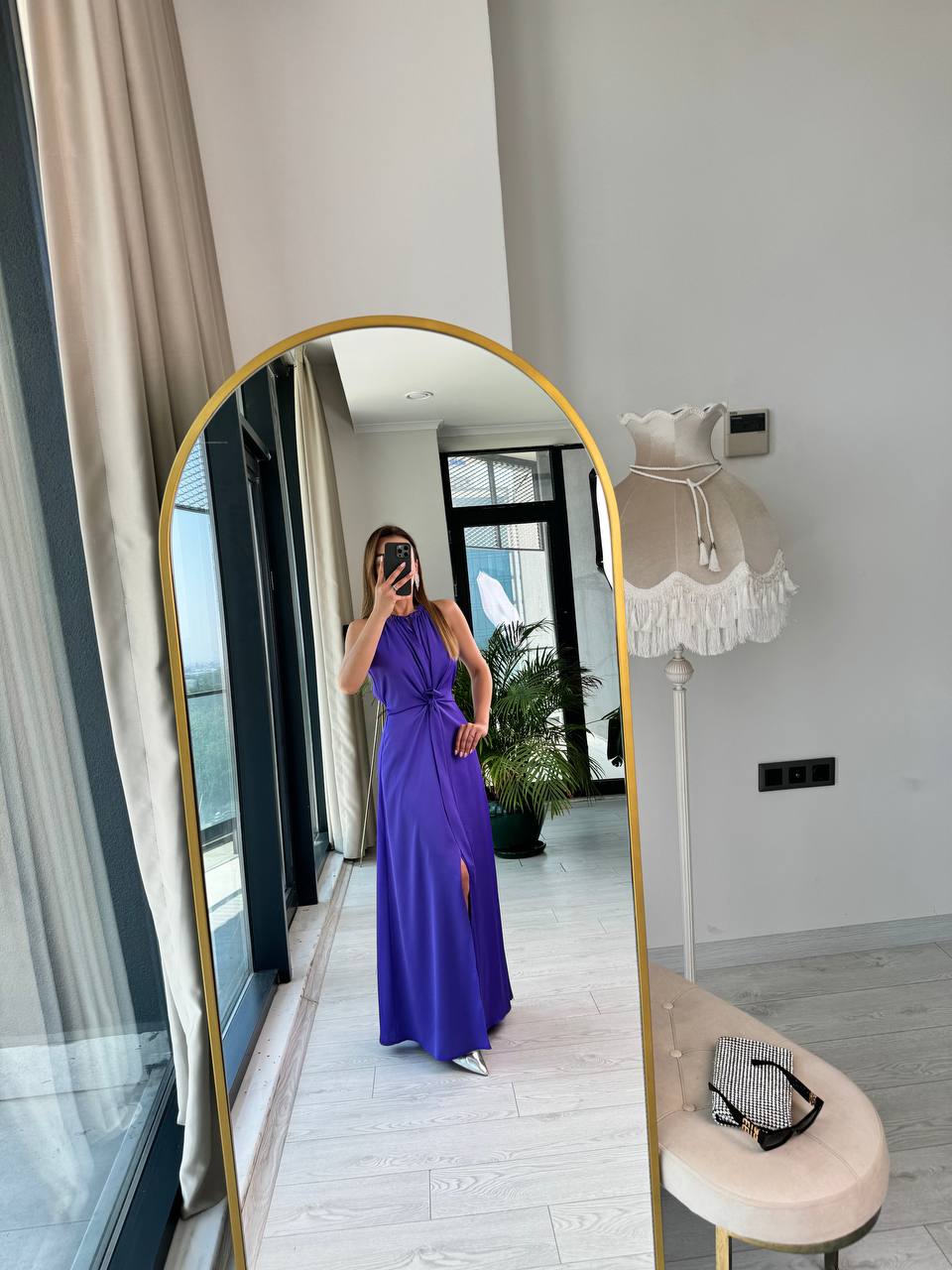Tasarım%20Mor%20İpek%20Saten%20Yırtmaç%20Detaylı%20Elbise