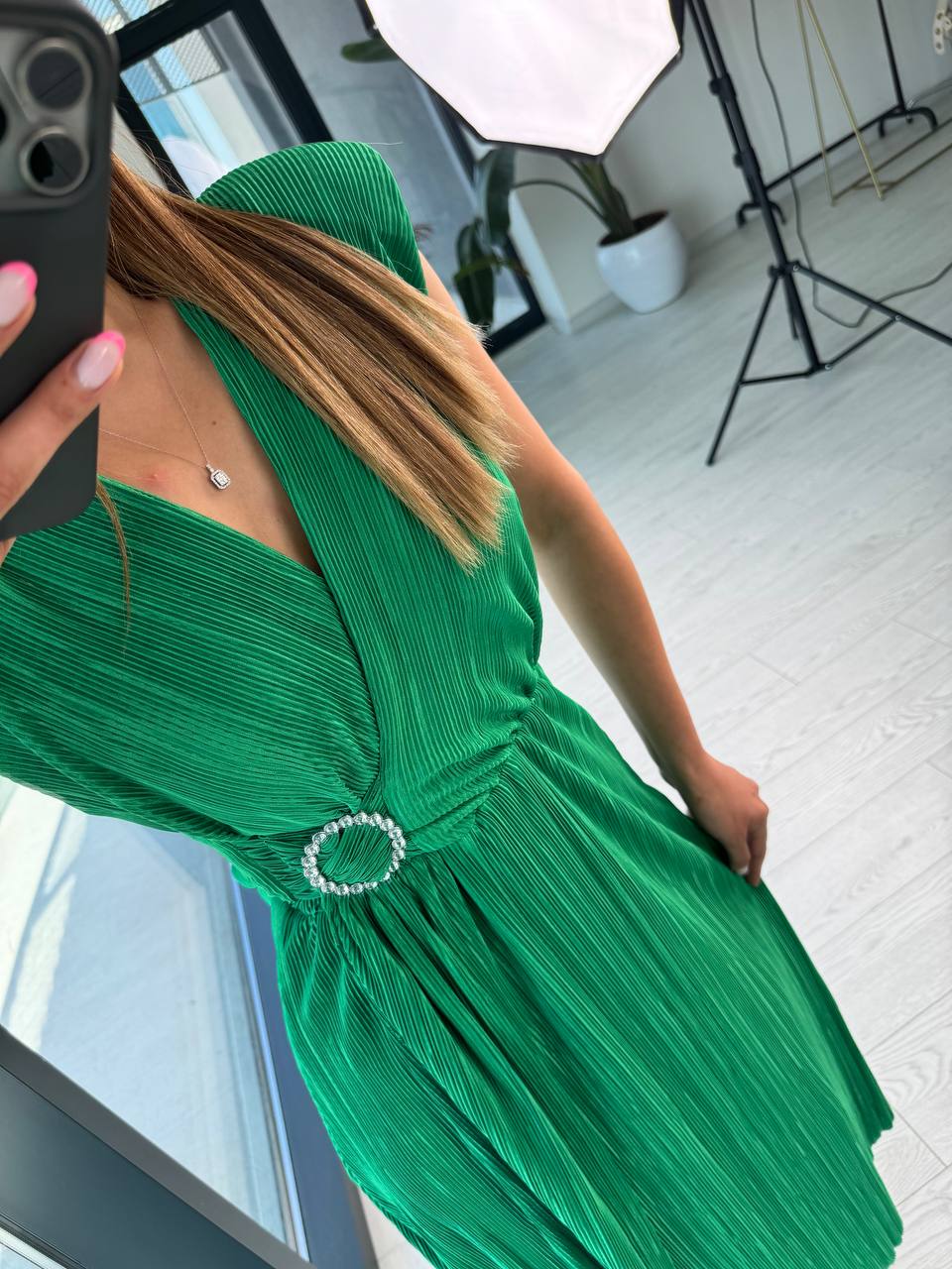 Yeşil%20Astarlı%20Bel%20Detaylı%20Piliseli%20Kumaş%20Elbise
