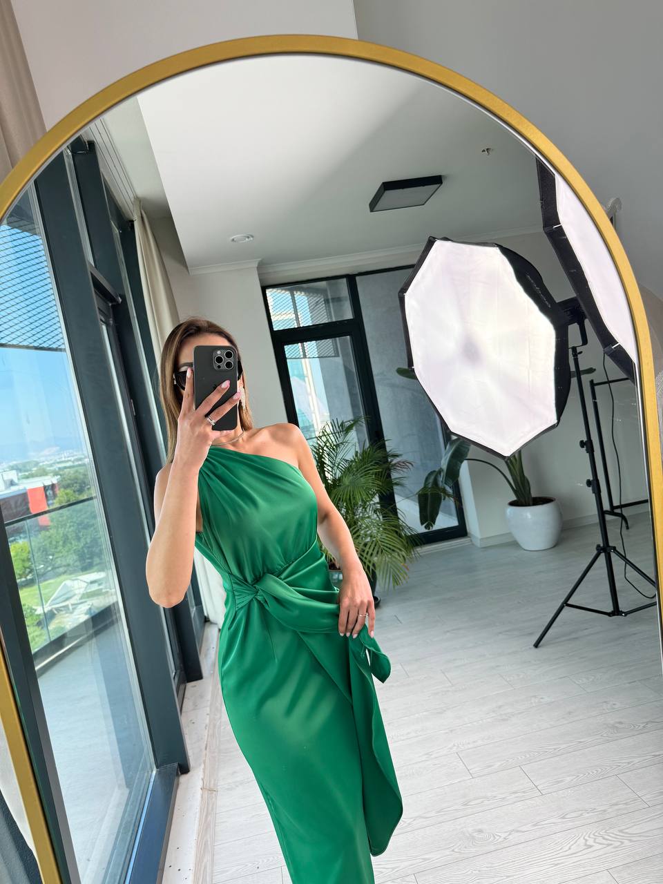 Açık%20Zümrüt%20Tek%20Kol%20Tok%20Saten%20Maria%20Elbise