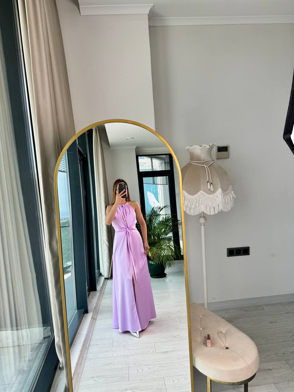 Tasarım%20Lila%20İpek%20Saten%20Yırtmaç%20Detaylı%20Elbise