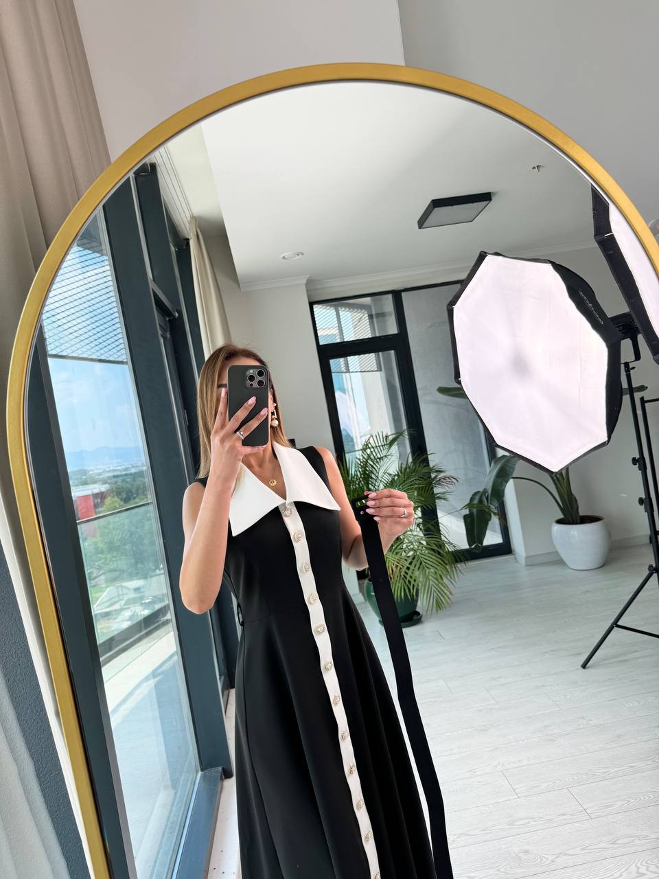 Siyah%20inci%20Taş%20Düğme%20Detaylı%20Lüks%20Kalite%20Kemerli%20Kloş%20Elbise
