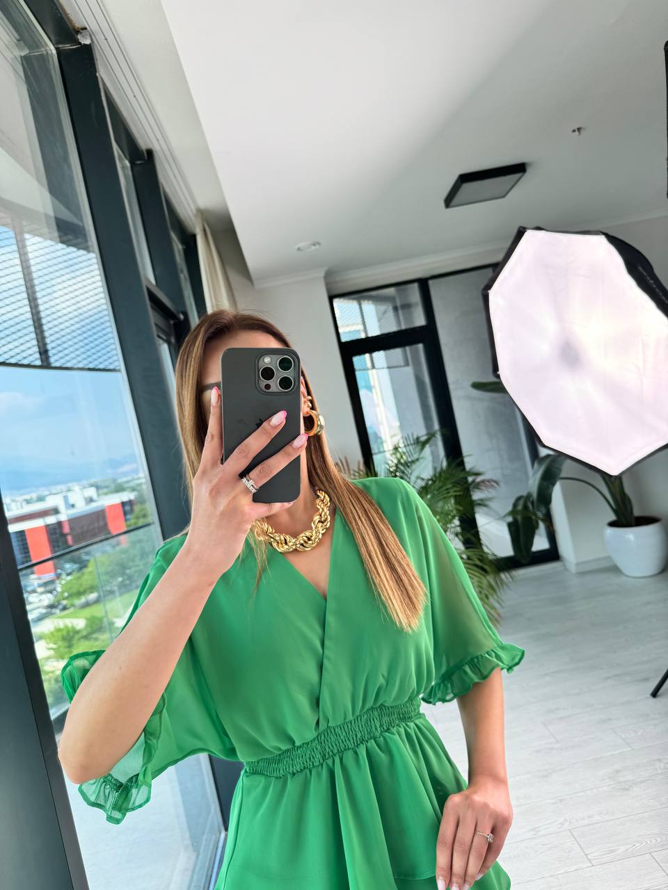 Yeşil%20Şifon%20Astarlı%20Eteği%20Kat%20Kat%20Elbise