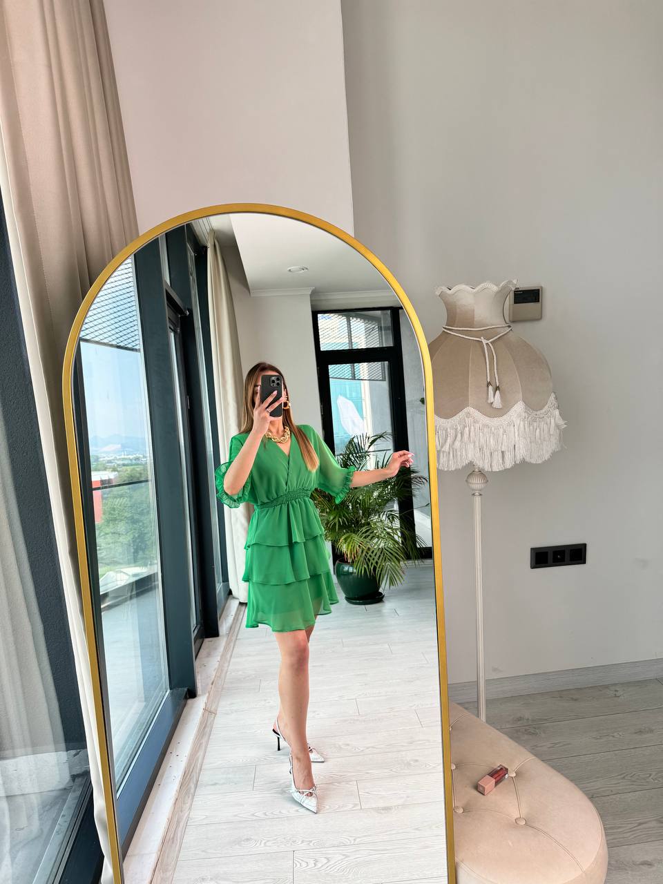 Yeşil%20Şifon%20Astarlı%20Eteği%20Kat%20Kat%20Elbise