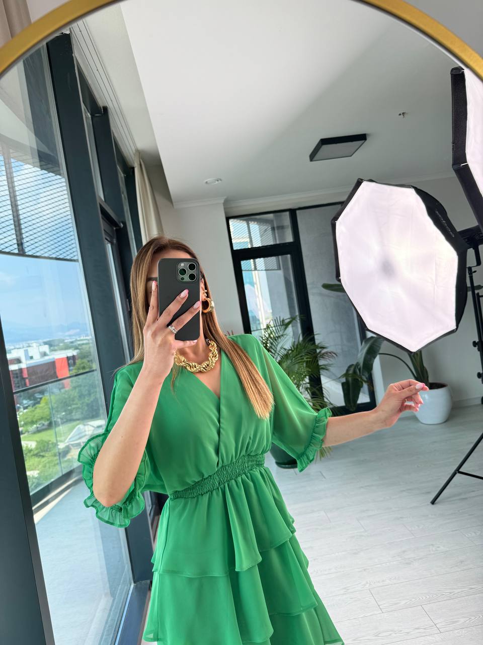 Yeşil%20Şifon%20Astarlı%20Eteği%20Kat%20Kat%20Elbise
