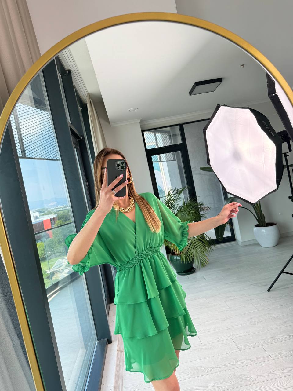 Yeşil%20Şifon%20Astarlı%20Eteği%20Kat%20Kat%20Elbise