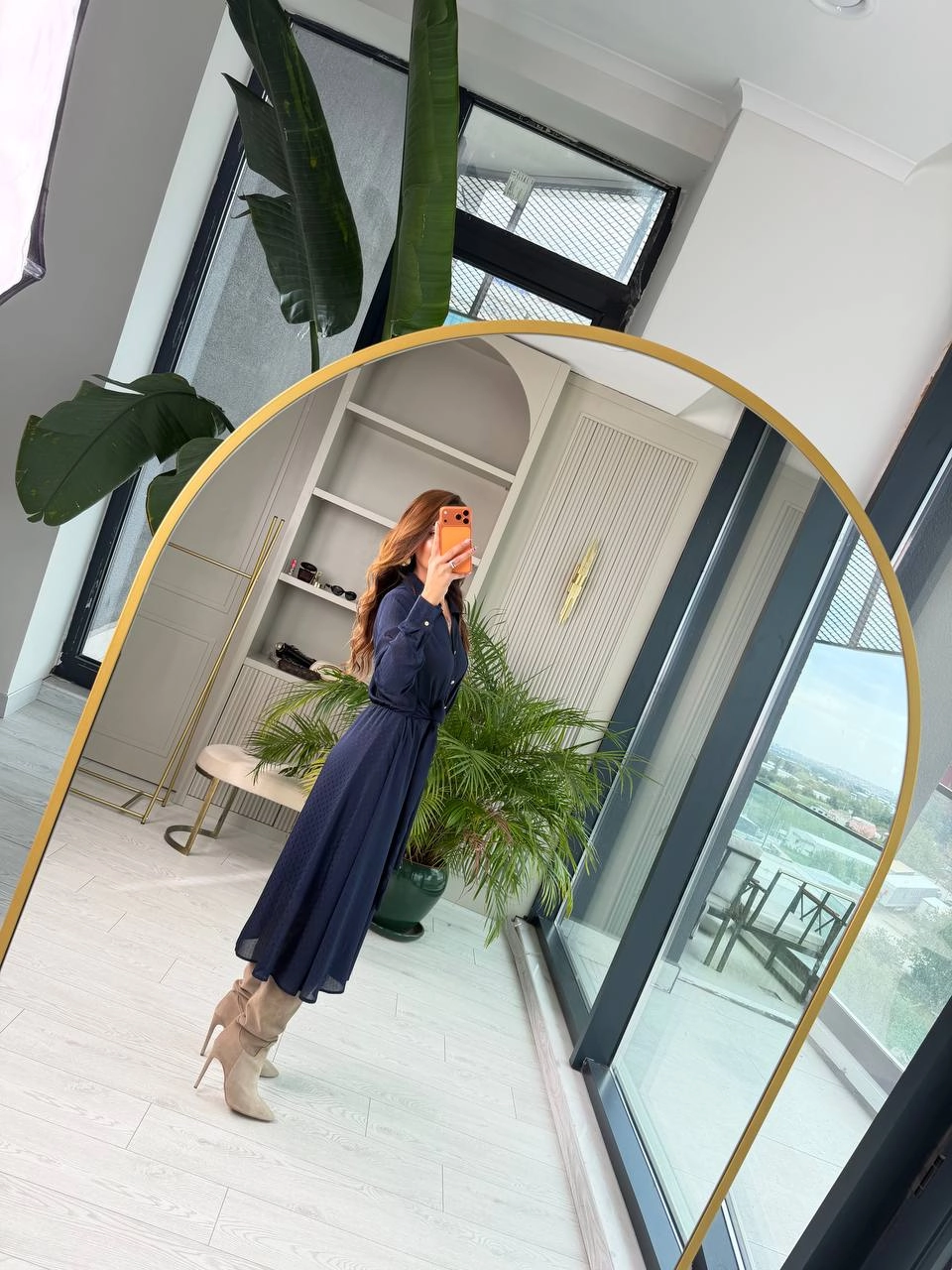 Lacivert%20Bel%20Bağlama%20Detaylı%20Lüks%20Şifon%20Elbise