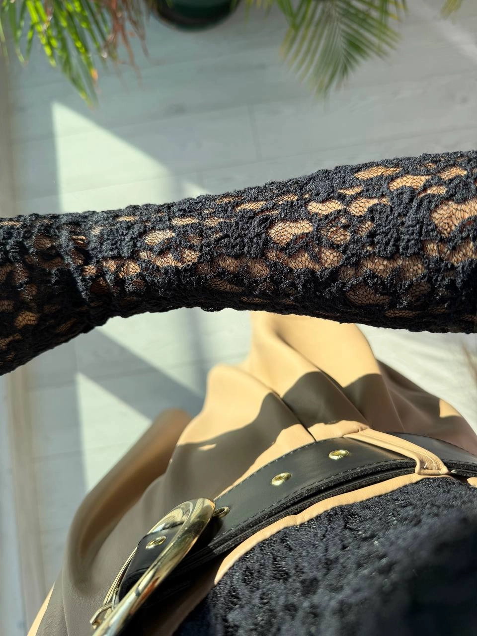 Camel-Siyah%20Kemerli%20Etek%20Kısmı%20Deri%20Elbise