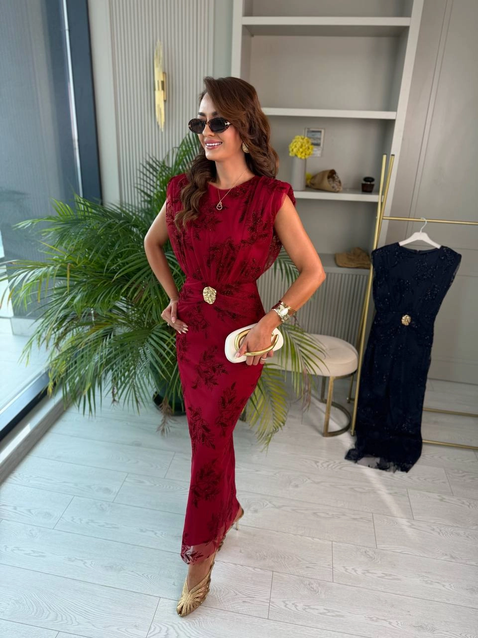 Bordo%20Işıltılı%20Bel%20Detaylı%20Astarlı%20Kalem%20Elbise