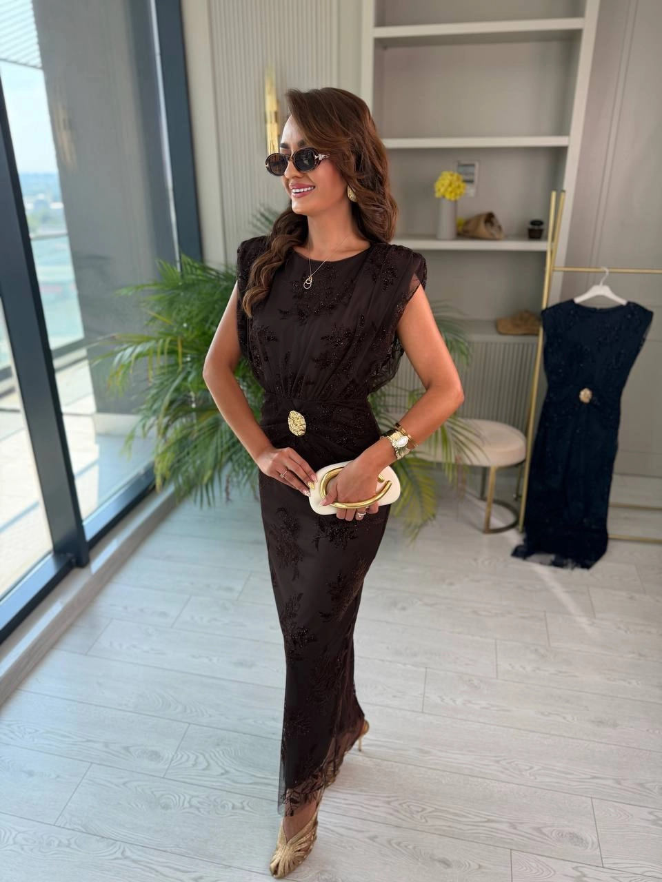 Kahverengi%20Işıltılı%20Bel%20Detaylı%20Astarlı%20Kalem%20Elbise