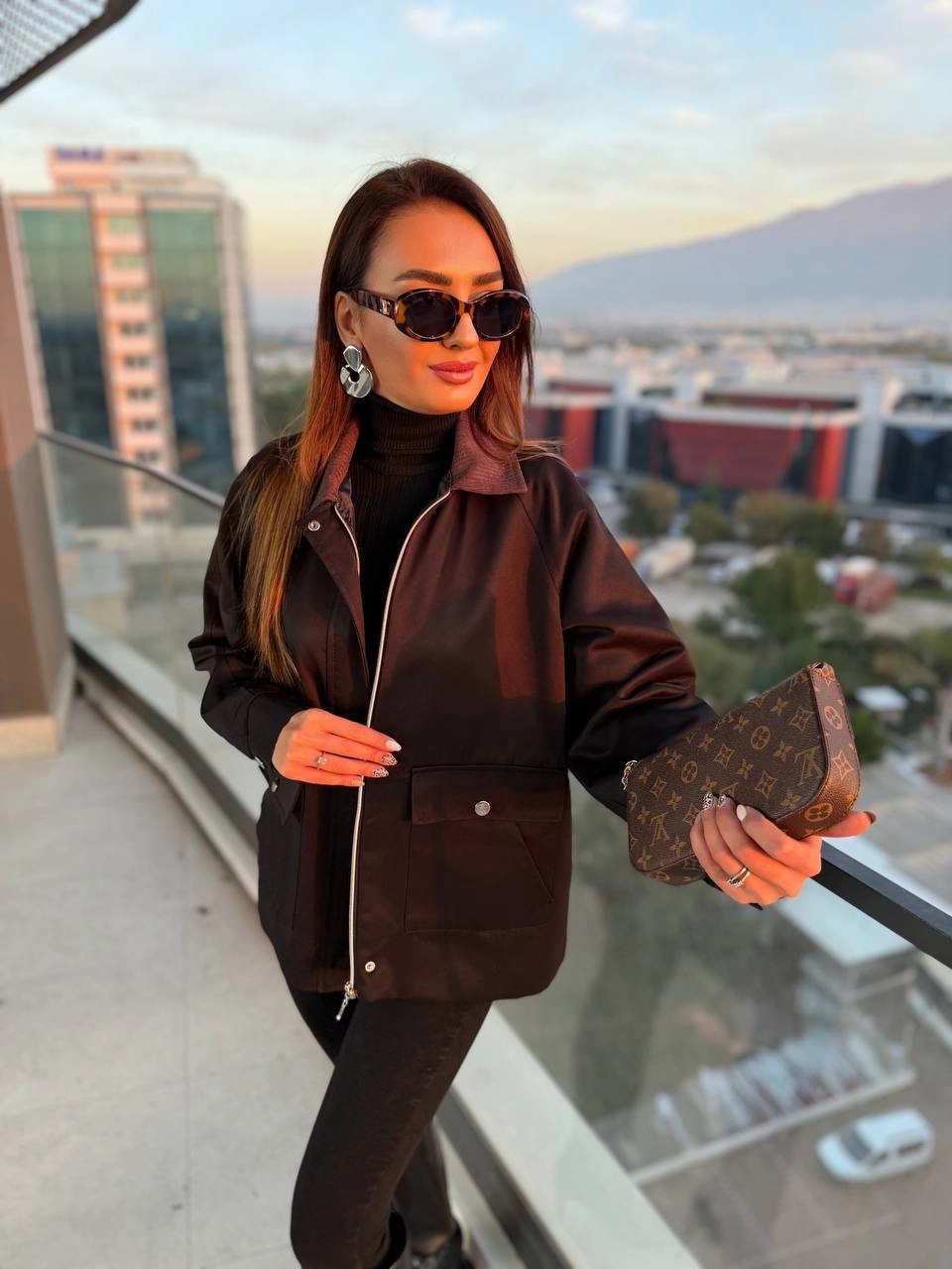 Siyah%20Astarlı%20Fitilli%20Yaka%20Ceket