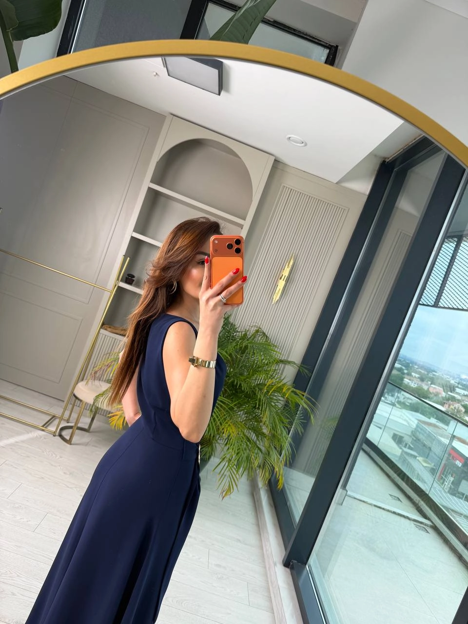 Lacivert%20Degaje%20Yaka%20Bel%20Detaylı%20İpekli%20Krep%20Kumaş%20Elbise