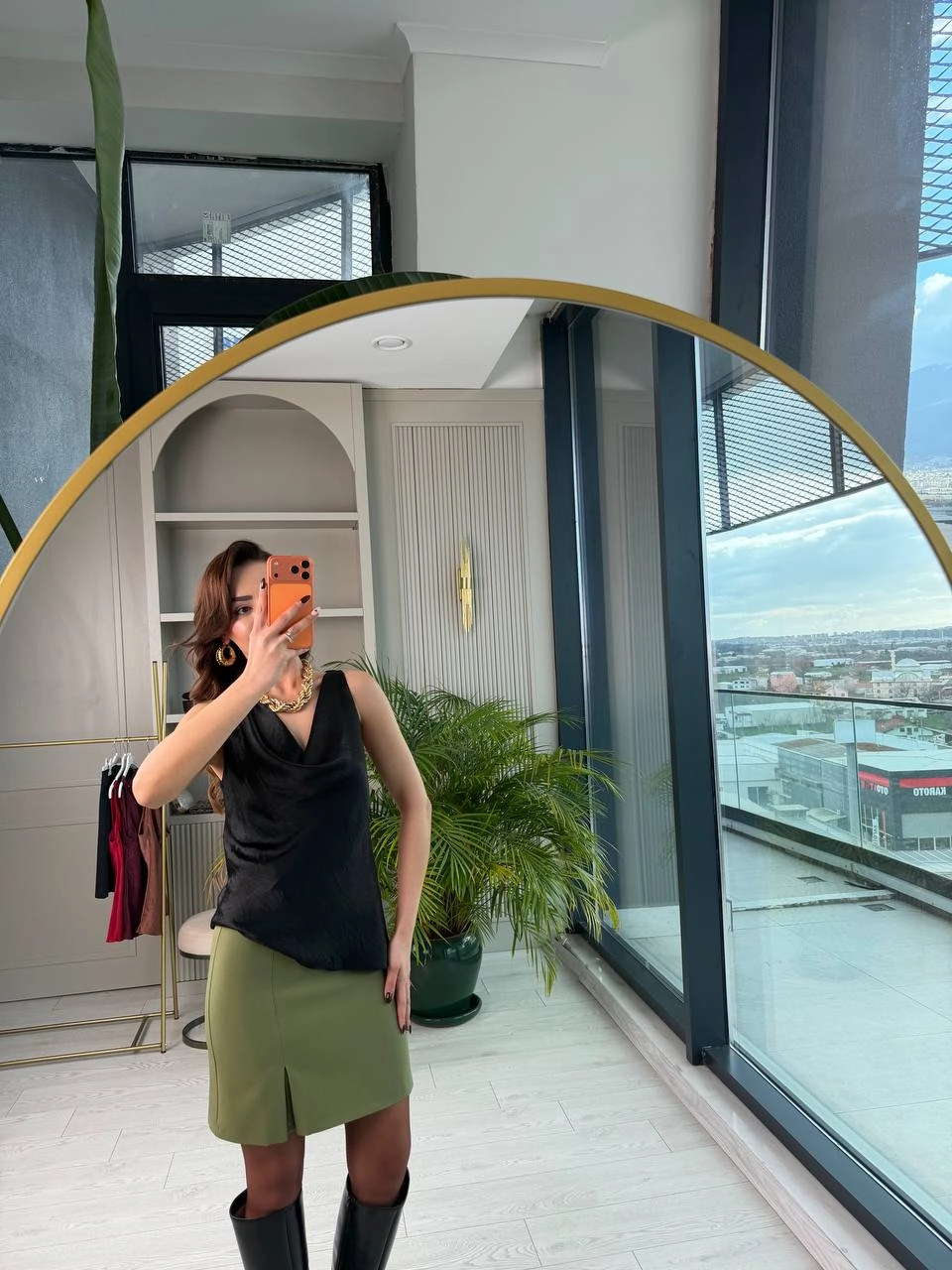 Siyah%20Lüks%20Kalite%20Degaje%20Yaka%20Kolsuz%20Bluz