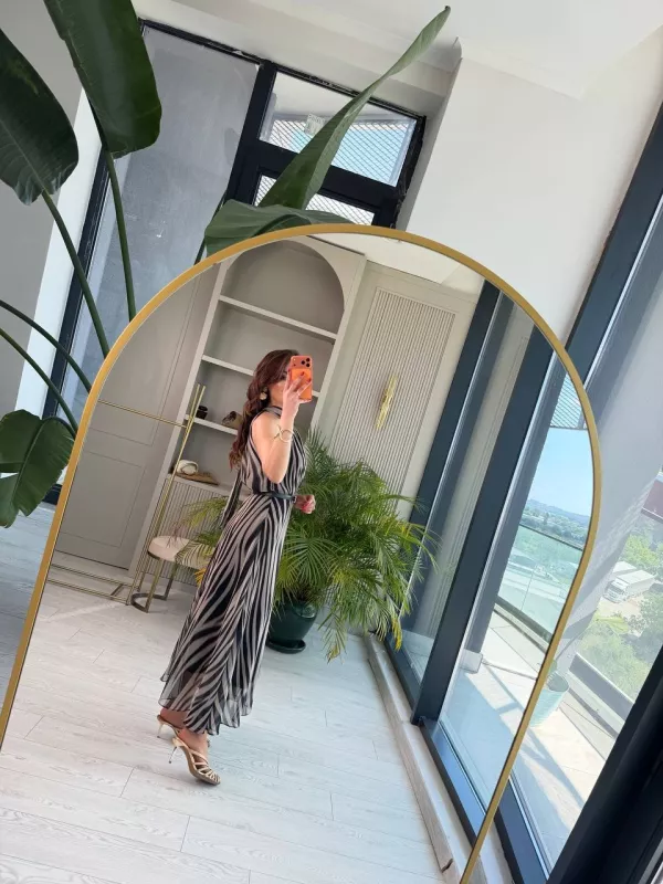 Halter%20Yaka%20Kemer%20Detaylı%20Astarlı%20Şifon%20Elbise