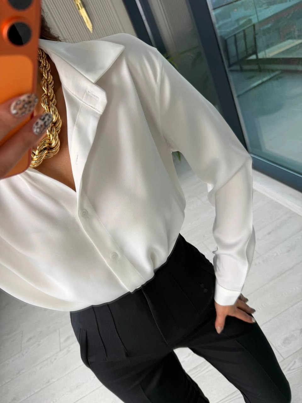 Beyaz%20Tok%20Saten%20Zara%20Model%20Gömlek