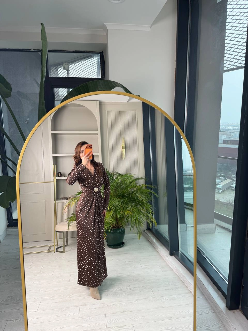 Kahverengi%20Puantiye%20Desen%20Bel%20Toka%20Detaylı%20Tok%20Saten%20Lüks%20Kalite%20Elbise