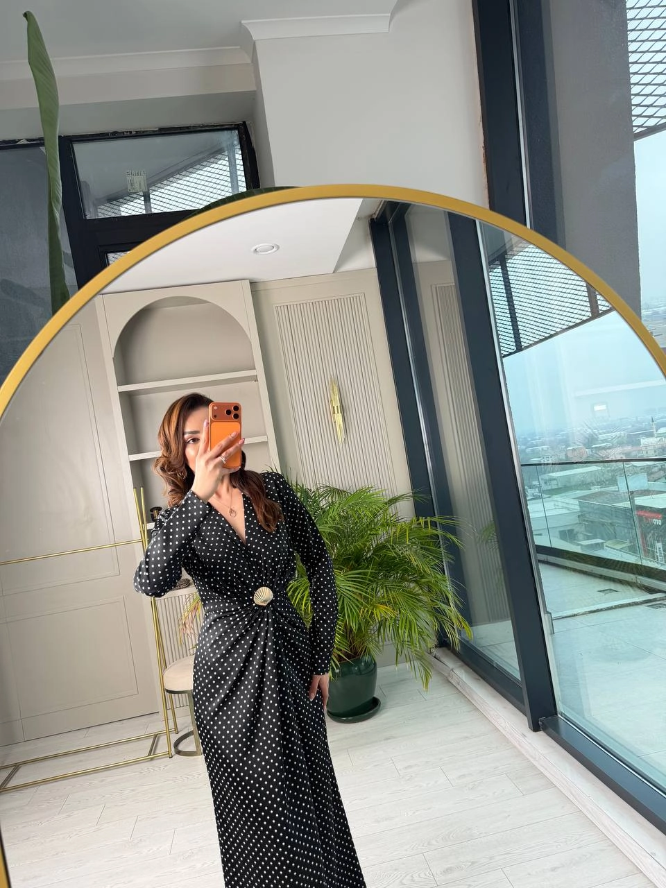 Siyah%20Puantiye%20Desen%20Bel%20Toka%20Detaylı%20Tok%20Saten%20Lüks%20Kalite%20Elbise