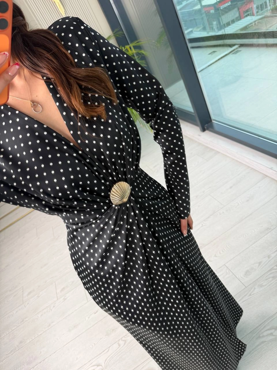 Siyah%20Puantiye%20Desen%20Bel%20Toka%20Detaylı%20Tok%20Saten%20Lüks%20Kalite%20Elbise