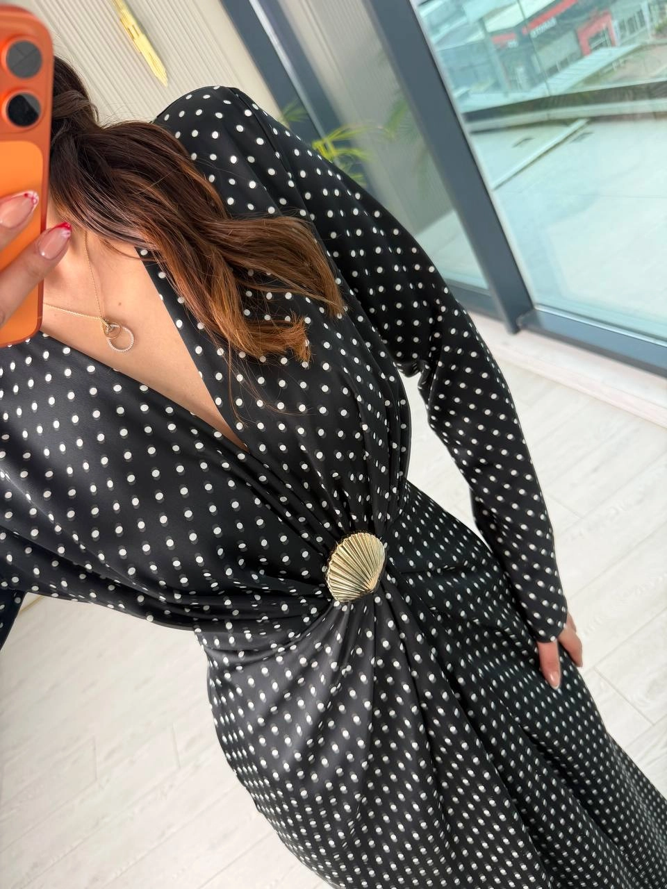 Siyah%20Puantiye%20Desen%20Bel%20Toka%20Detaylı%20Tok%20Saten%20Lüks%20Kalite%20Elbise