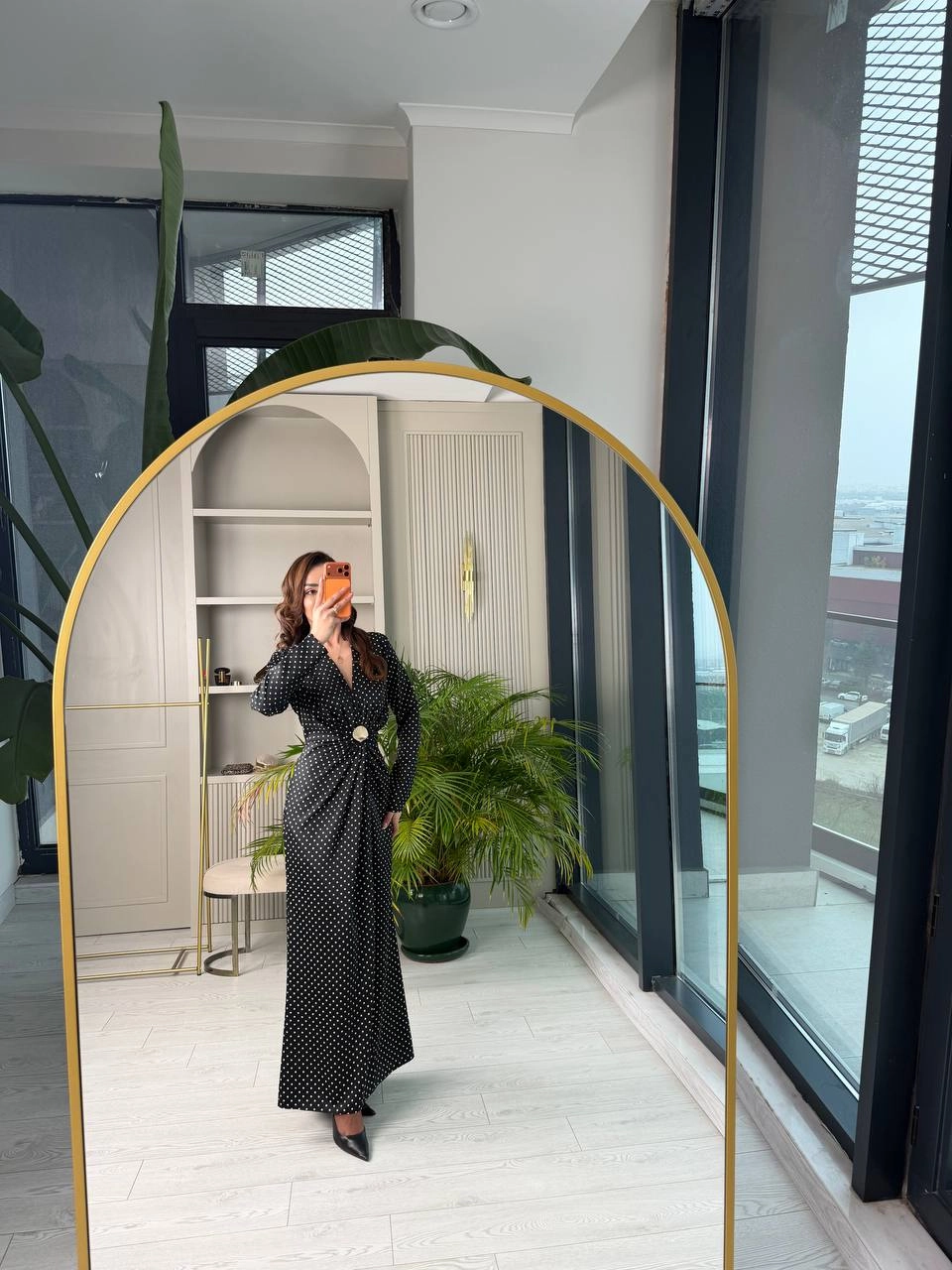 Siyah%20Puantiye%20Desen%20Bel%20Toka%20Detaylı%20Tok%20Saten%20Lüks%20Kalite%20Elbise