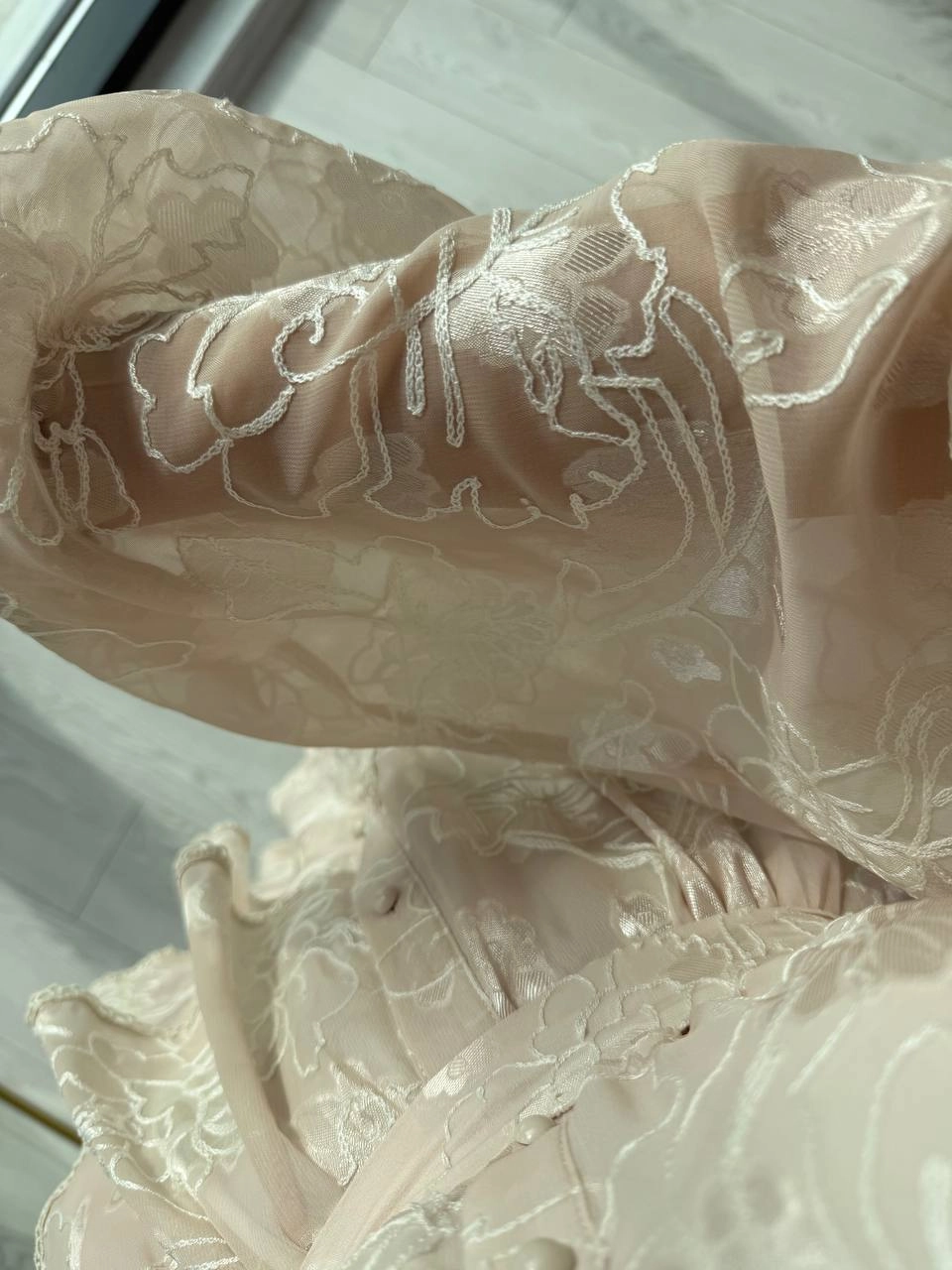 Tasarım%20Bej%20Eteği%20Kat%20Kat%20Astarlı%20Elbise