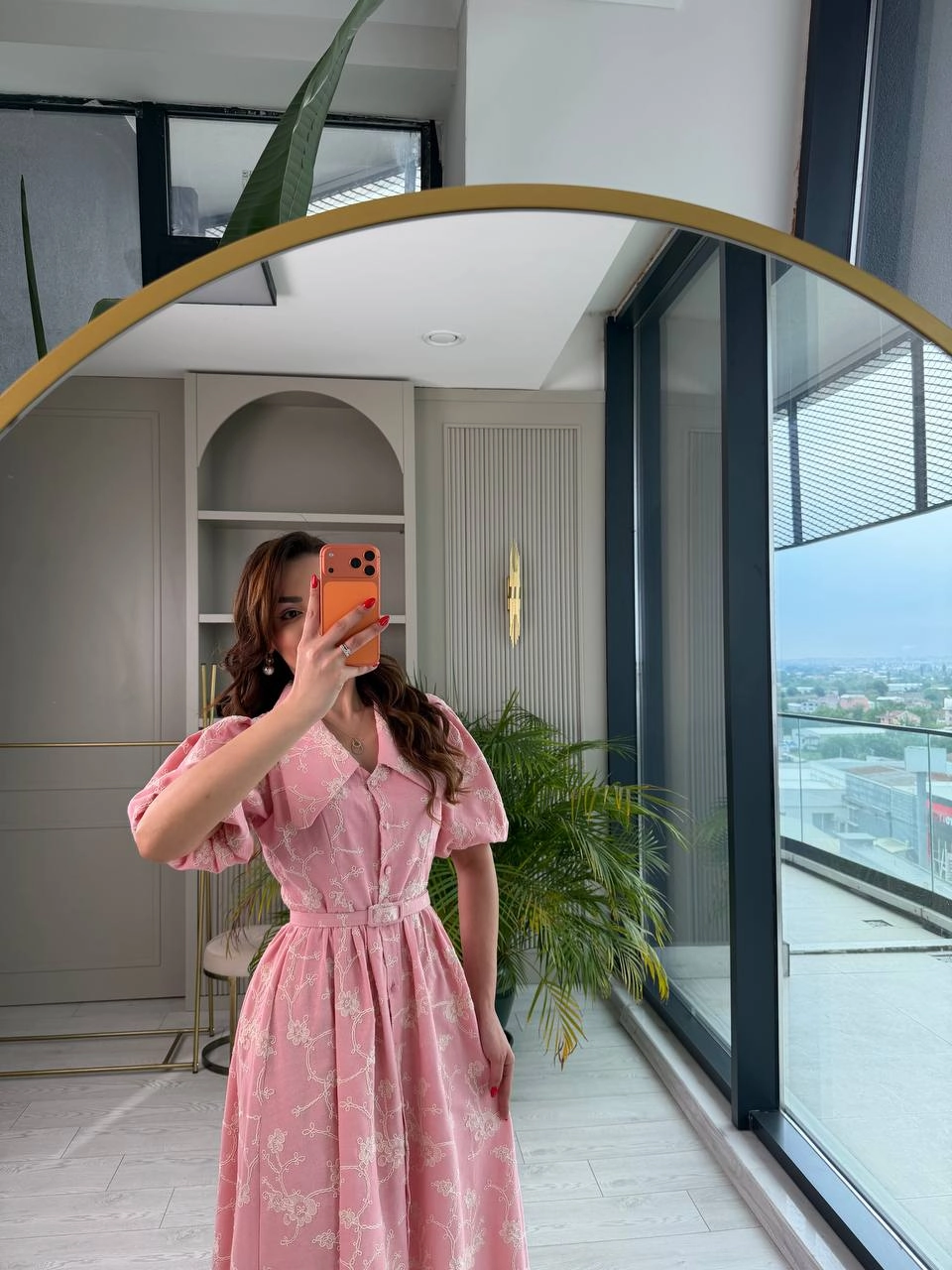 Pembe%20%100%20Keten%20Bebe%20Yaka%20Balon%20Kol%20Astarlı%20Kemerli%20Nakış%20Detaylı%20Elbise