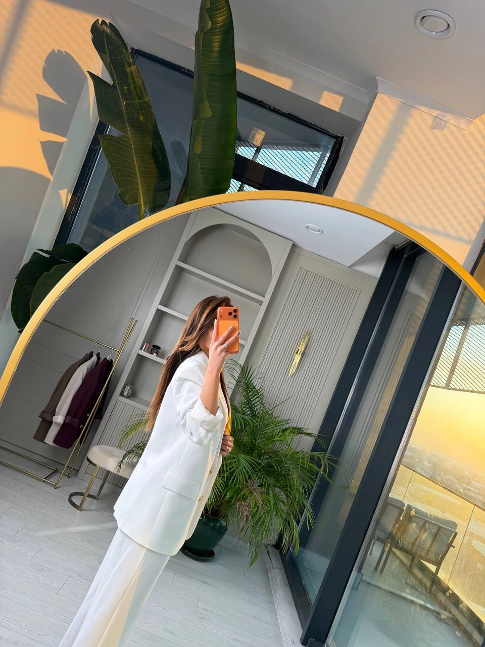 Beyaz%20Gold%20Düğmeli%20İthal%20Krep%20Kumaş%20Takım