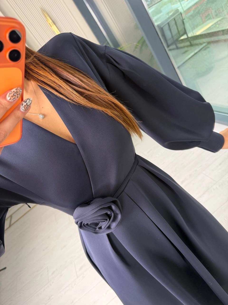 Lacivert%20Gül%20Detaylı%20Scuba%20Kumaş%20Elbise