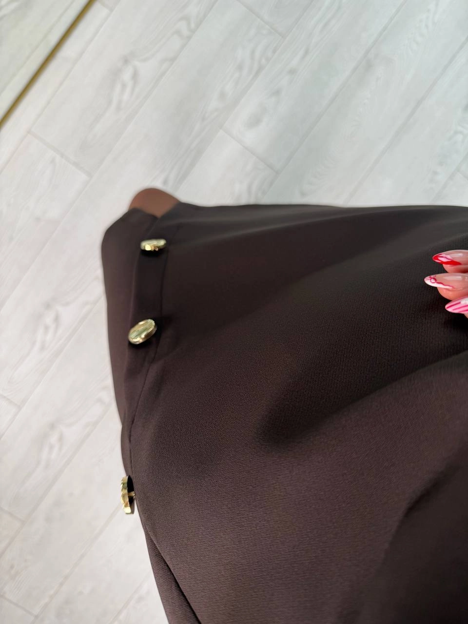 Kahverengi%20Düğme%20Detay%20Double%20Atlas%20Kumaş%20Elbise