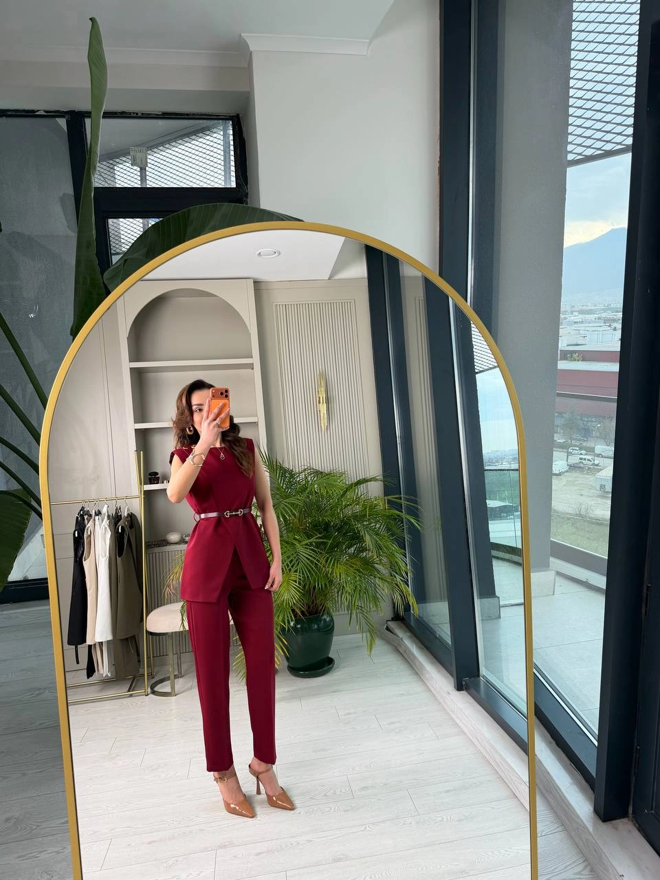 Tasarım%20Bordo%20Kemerli%20Pantolon%20Yelek%20Takım