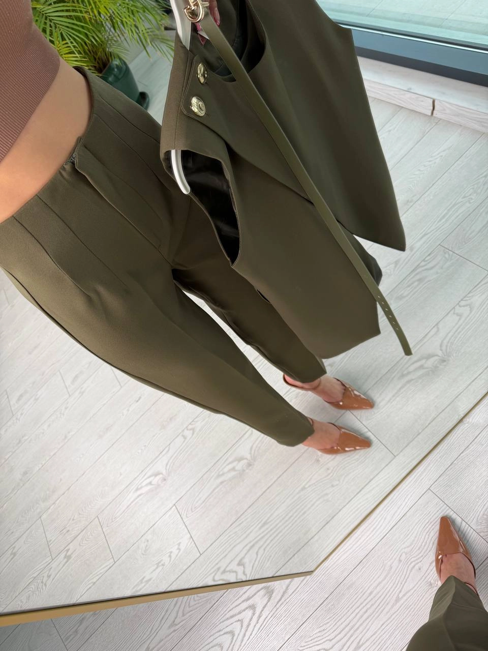 Tasarım%20Haki%20Kemerli%20Pantolon%20Yelek%20Takım