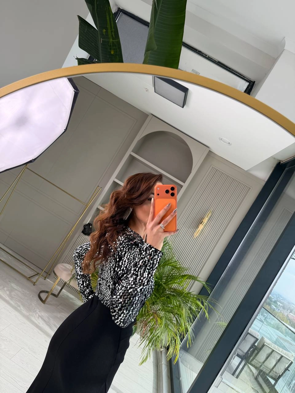 Gri%20Üst%20Kısmı%20Payet%20Detaylı%20Elbise