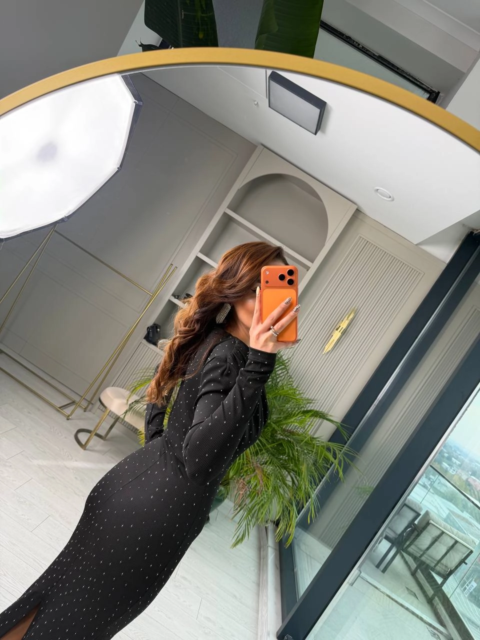 Siyah%20Minimal%20Taşlı%20Degaje%20Yaka%20Elbise