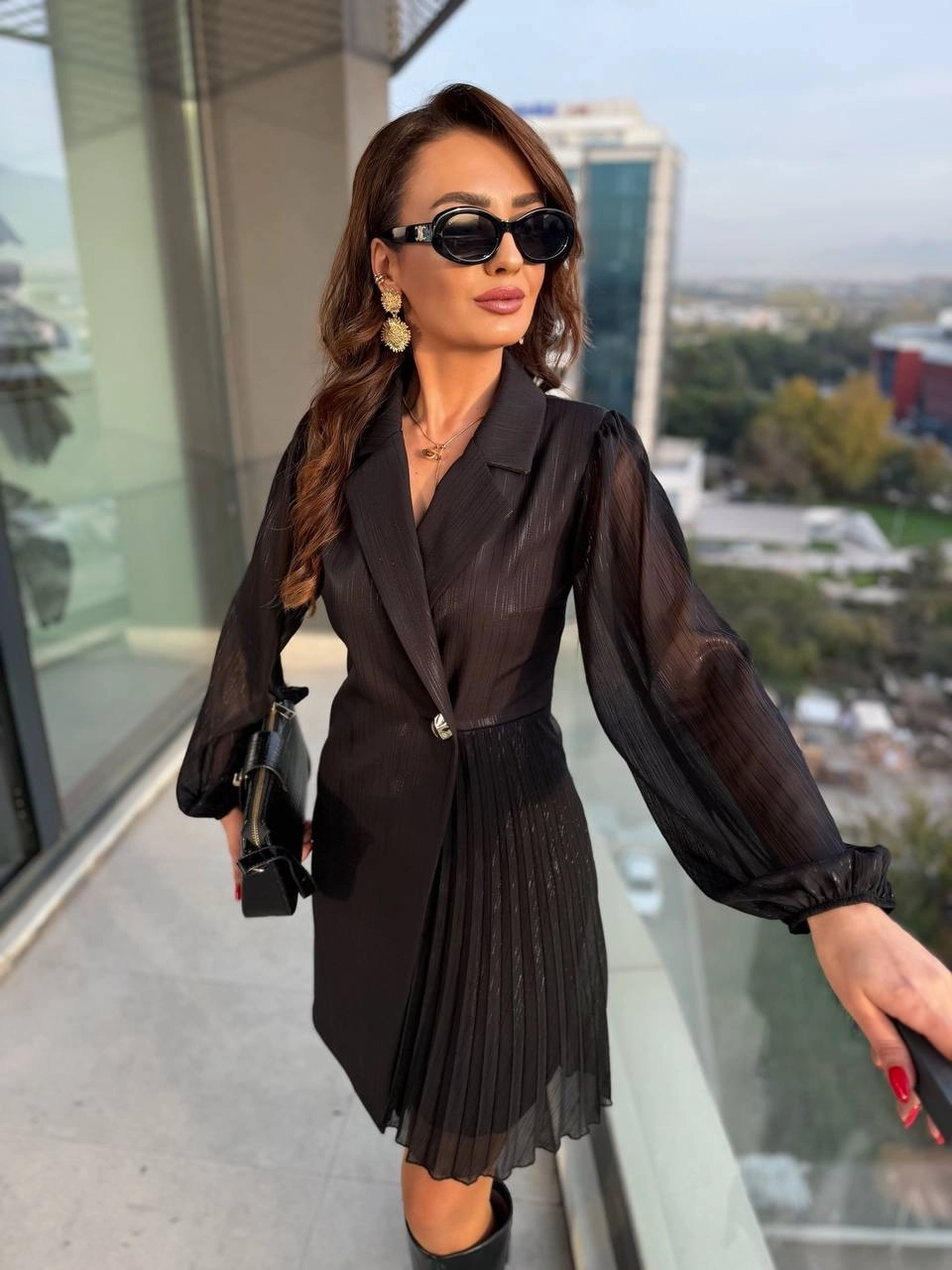 Tasarım%20Siyah%20Işıltı%20Geçişli%20Pilise%20Detaylı%20Lüks%20Kalite%20Elbise