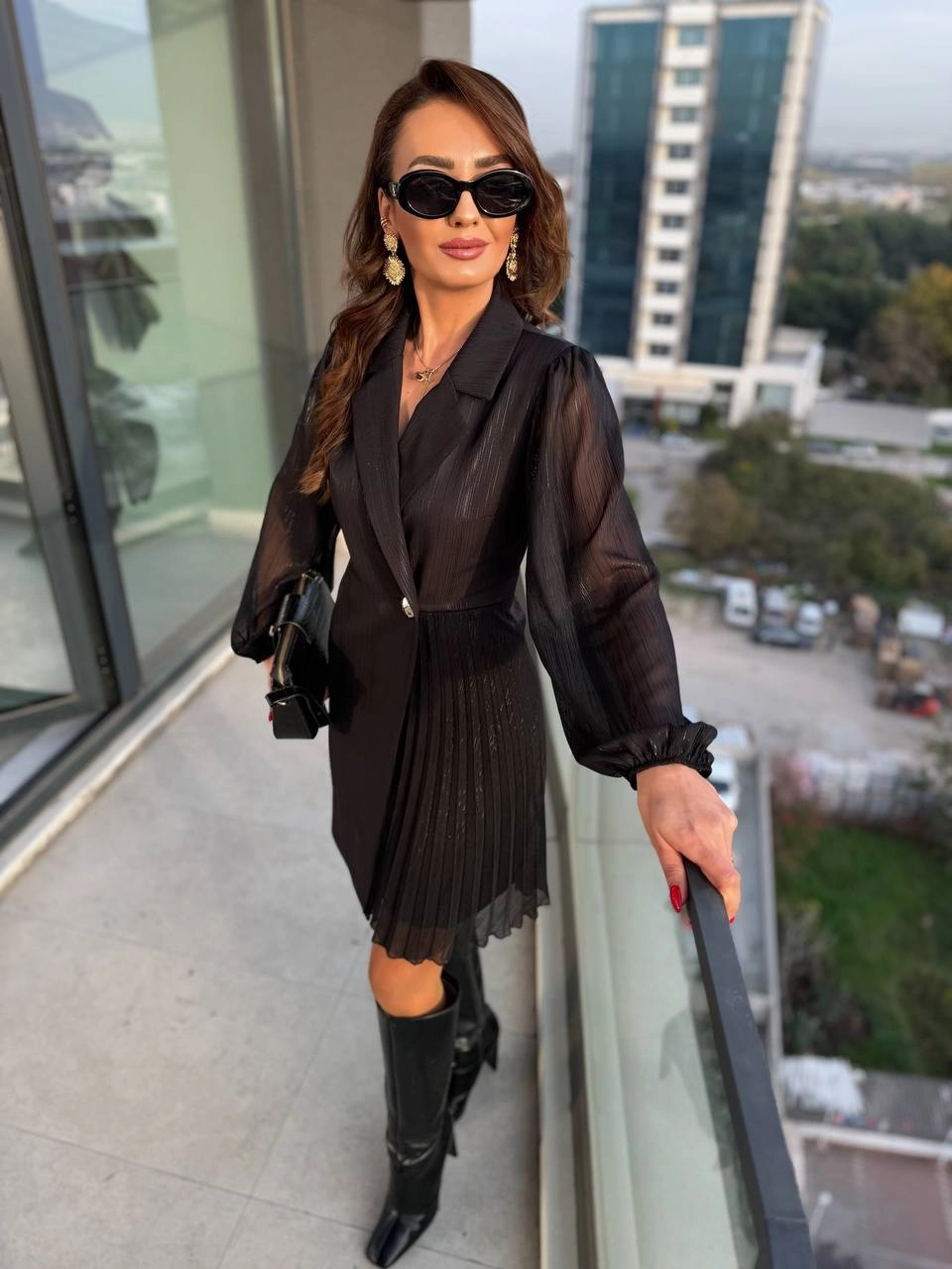 Tasarım%20Siyah%20Işıltı%20Geçişli%20Pilise%20Detaylı%20Lüks%20Kalite%20Elbise