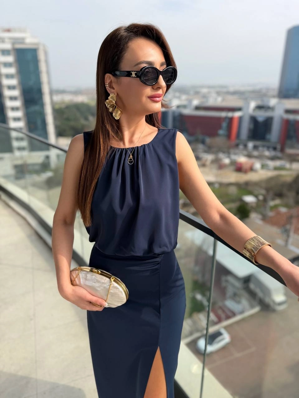 Lacivert%20Yırtmaç%20Detaylı%20Zara%20Model%20İpekli%20Krep%20Elbise