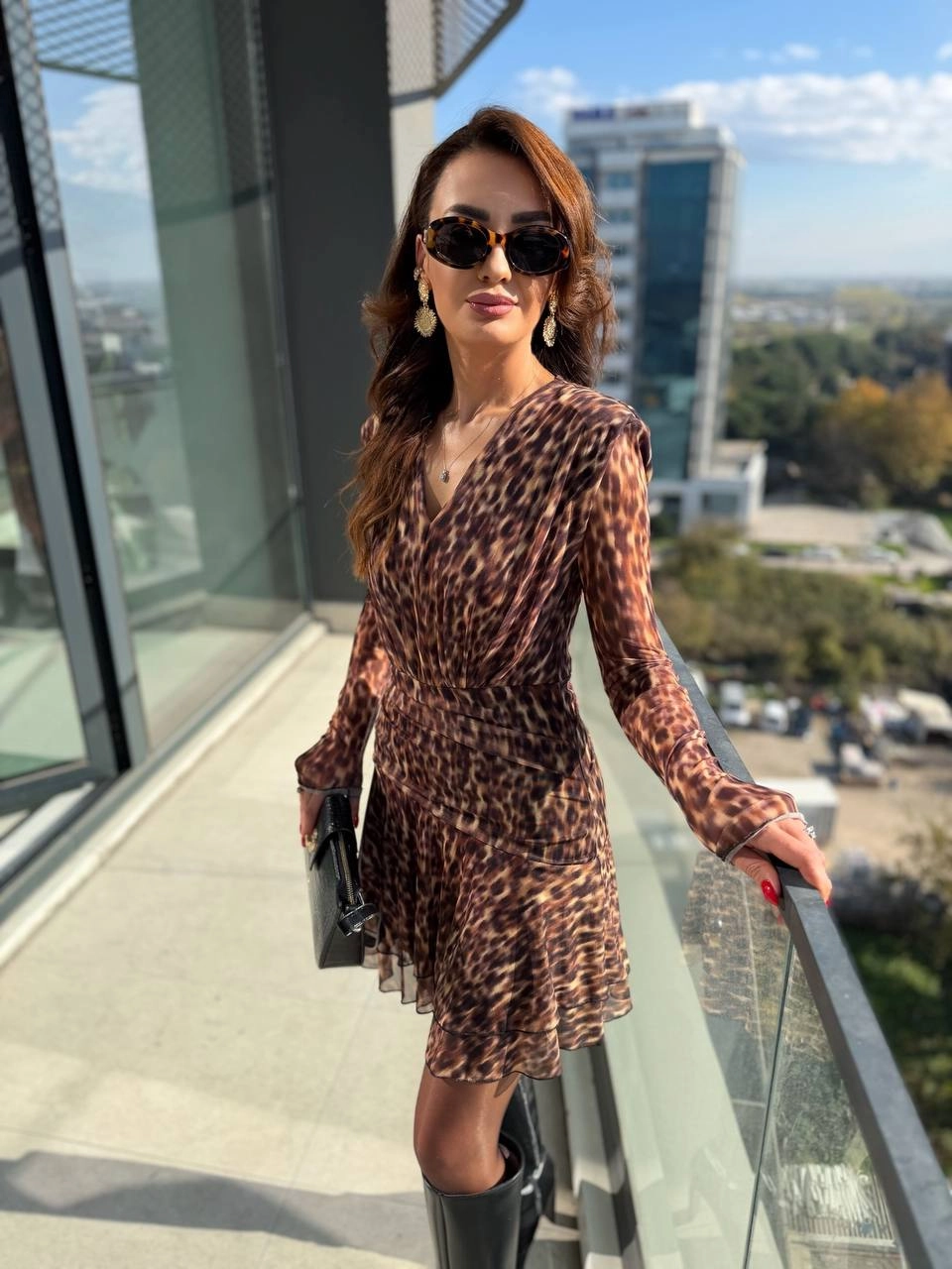 Tasarım%20Leopar%20Desen%20Vatkalı%20Astarlı%20Tül%20Elbise