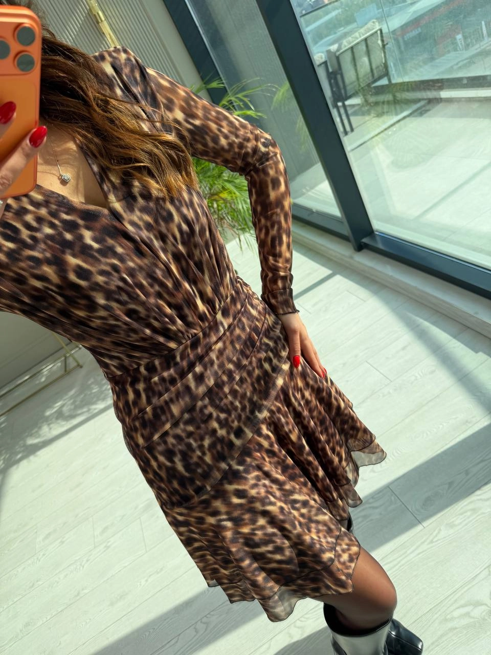 Tasarım%20Leopar%20Desen%20Vatkalı%20Astarlı%20Tül%20Elbise