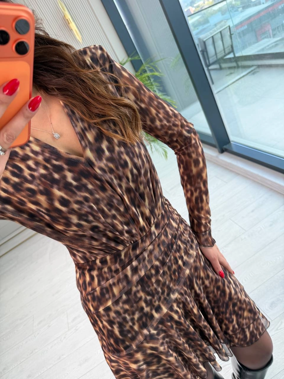 Tasarım%20Leopar%20Desen%20Vatkalı%20Astarlı%20Tül%20Elbise