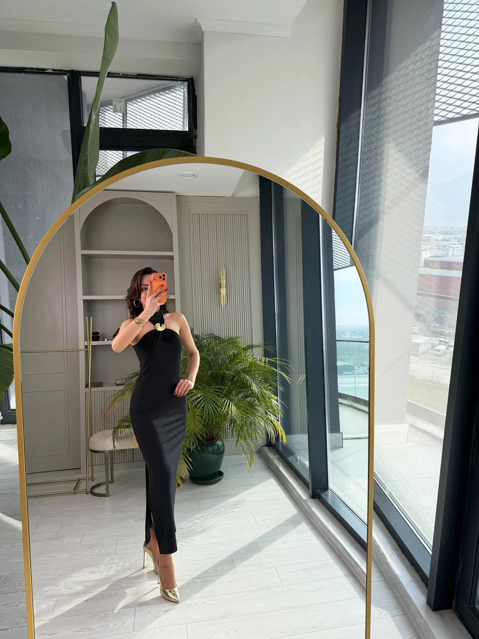 Siyah%20Boyun%20Detaylı%20Likralı%20Tok%20Candy%20Kumaş%20Elbise