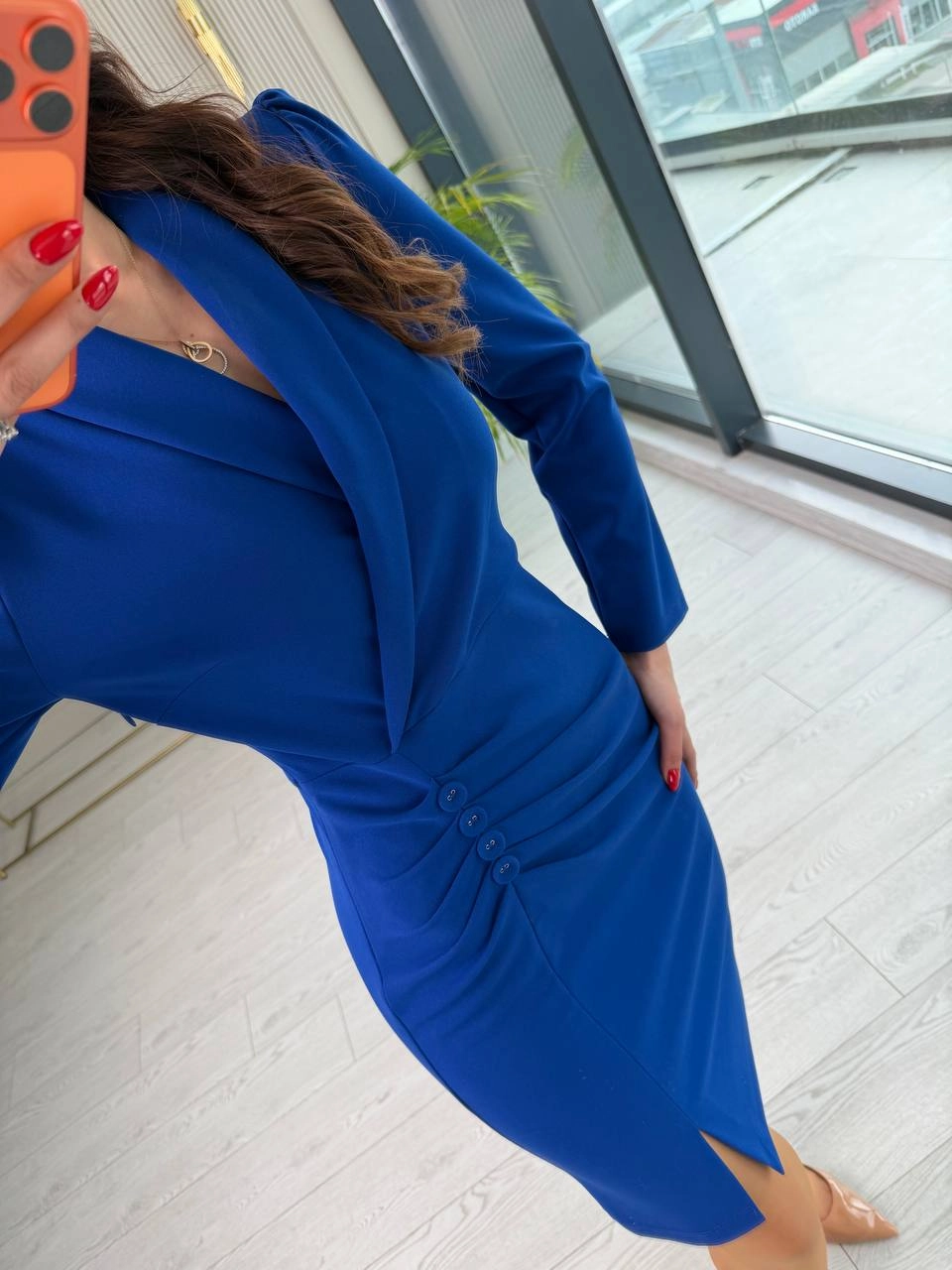 Saks%20Mavi%20Düğme%20Detay%20Likralı%20Krep%20Kumaş%20Elbise