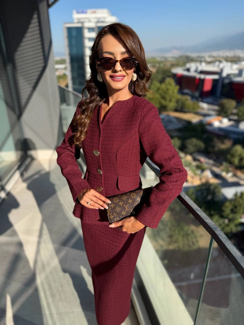 Bordo%20Lüks%20Kalite%20Etek%20Ceket%20Tuvid%20Kumaş%20Takım