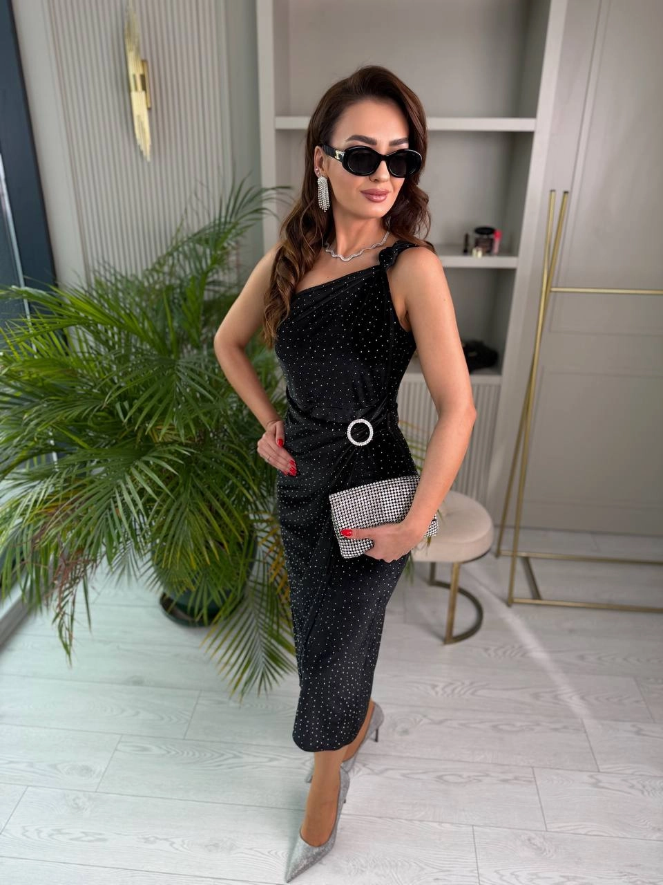 Tasarım%20Kadife%20Minimal%20Taşlı%20Tek%20Kol%20%20Maria%20Elbise