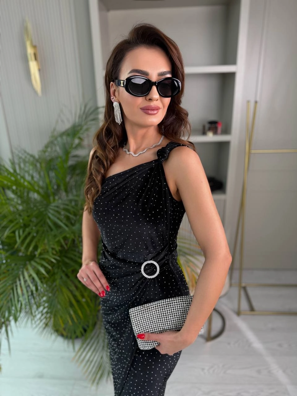 Tasarım%20Kadife%20Minimal%20Taşlı%20Tek%20Kol%20%20Maria%20Elbise