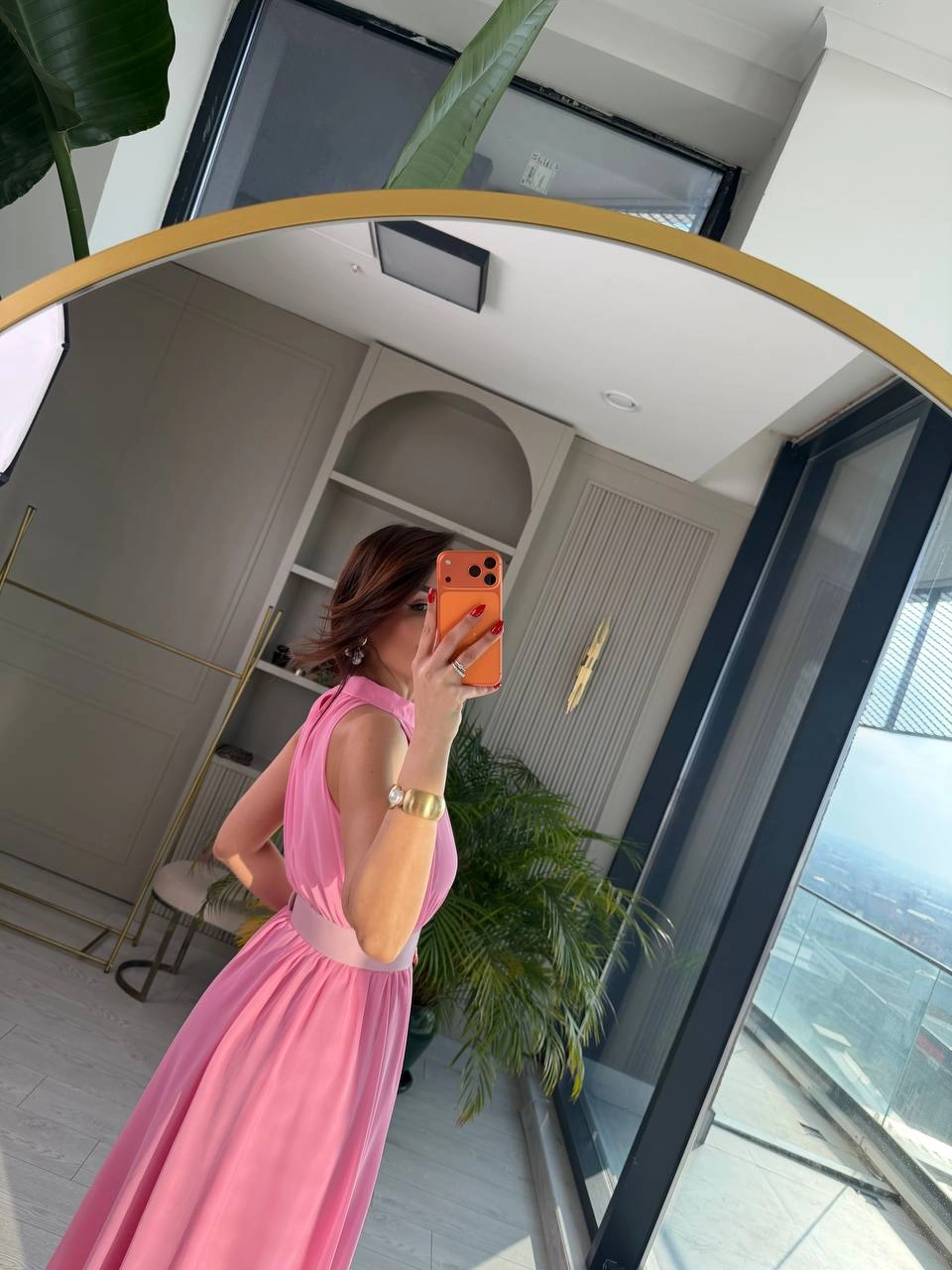 Barbie%20Pembe%20Kemerli%20Halter%20Yaka%20Astarlı%20Şifon%20Elbise