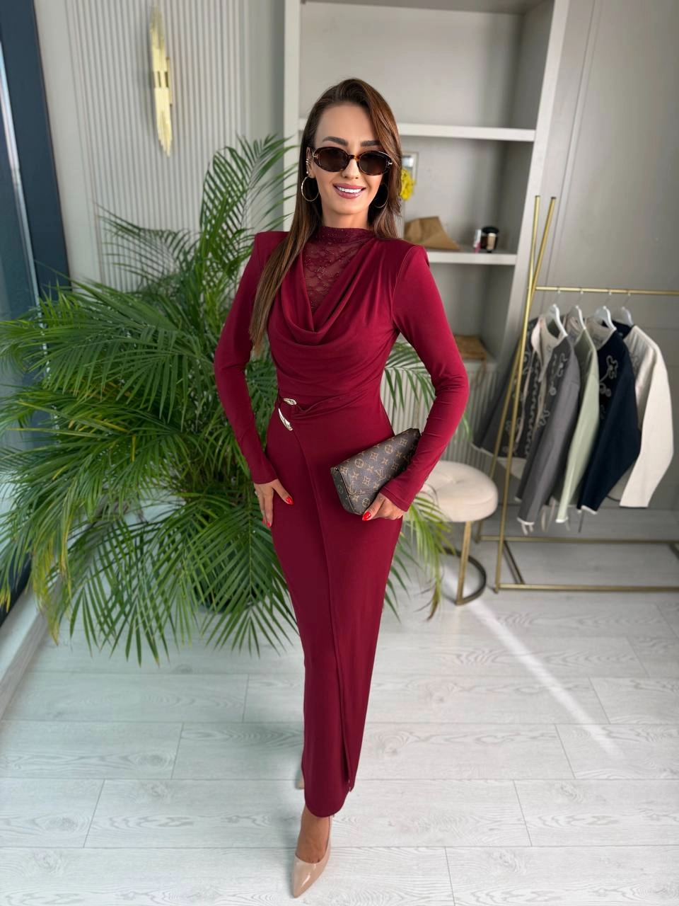 Bordo%20Dantel%20Detaylı%20İthal%20Tok%20Candy%20Kumaş%20Elbise