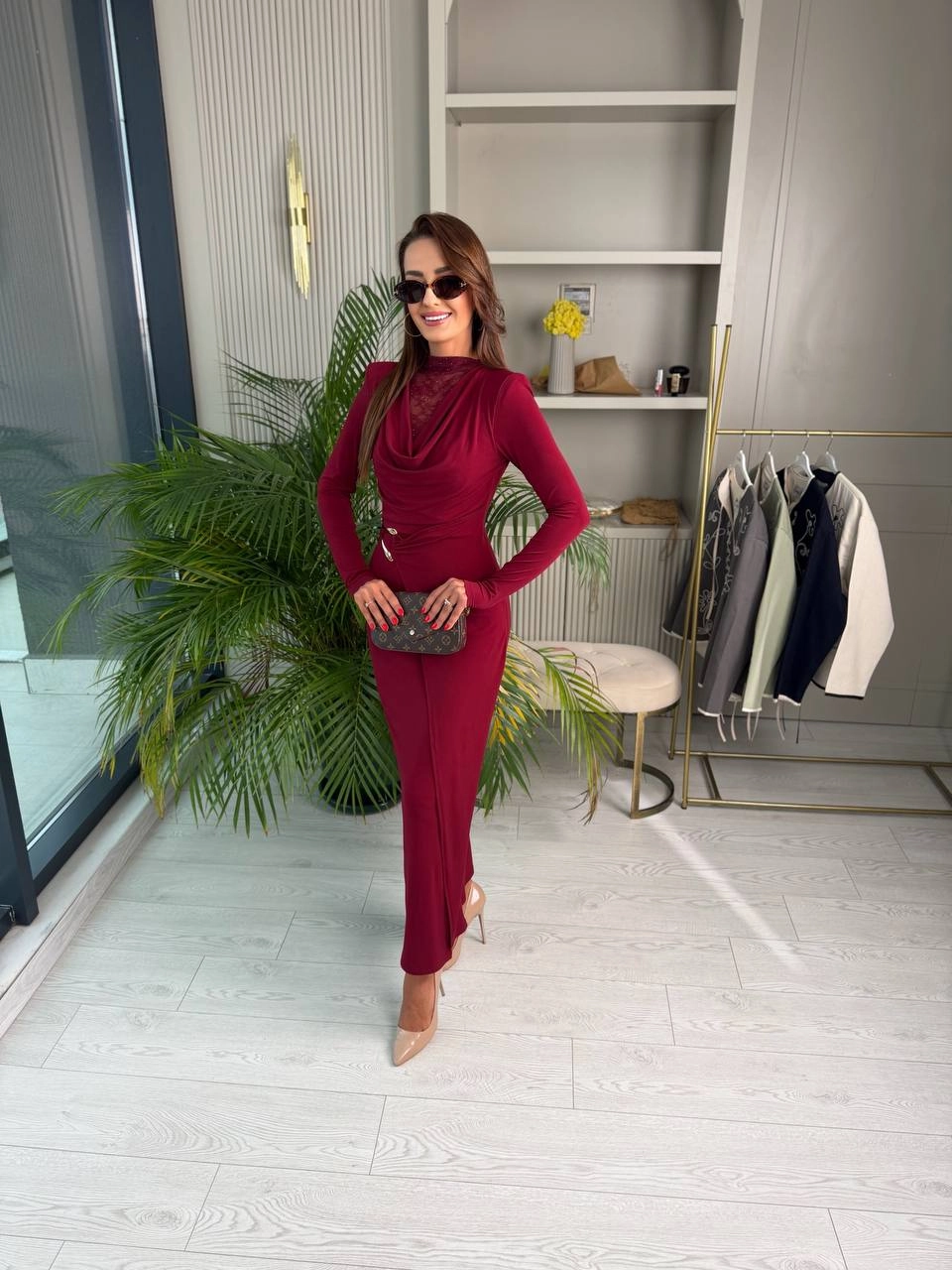 Bordo%20Dantel%20Detaylı%20İthal%20Tok%20Candy%20Kumaş%20Elbise