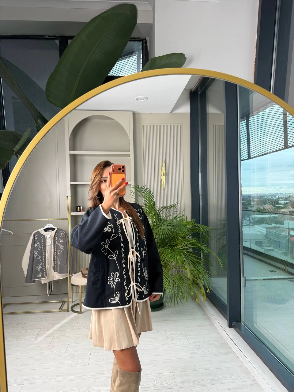 Siyah%20Astarlı%20Nakış%20Detaylı%20Dokulu%20Ceket